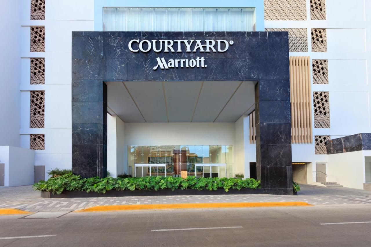 Courtyard By Marriott Mazatlan Beach Resort Exterior foto